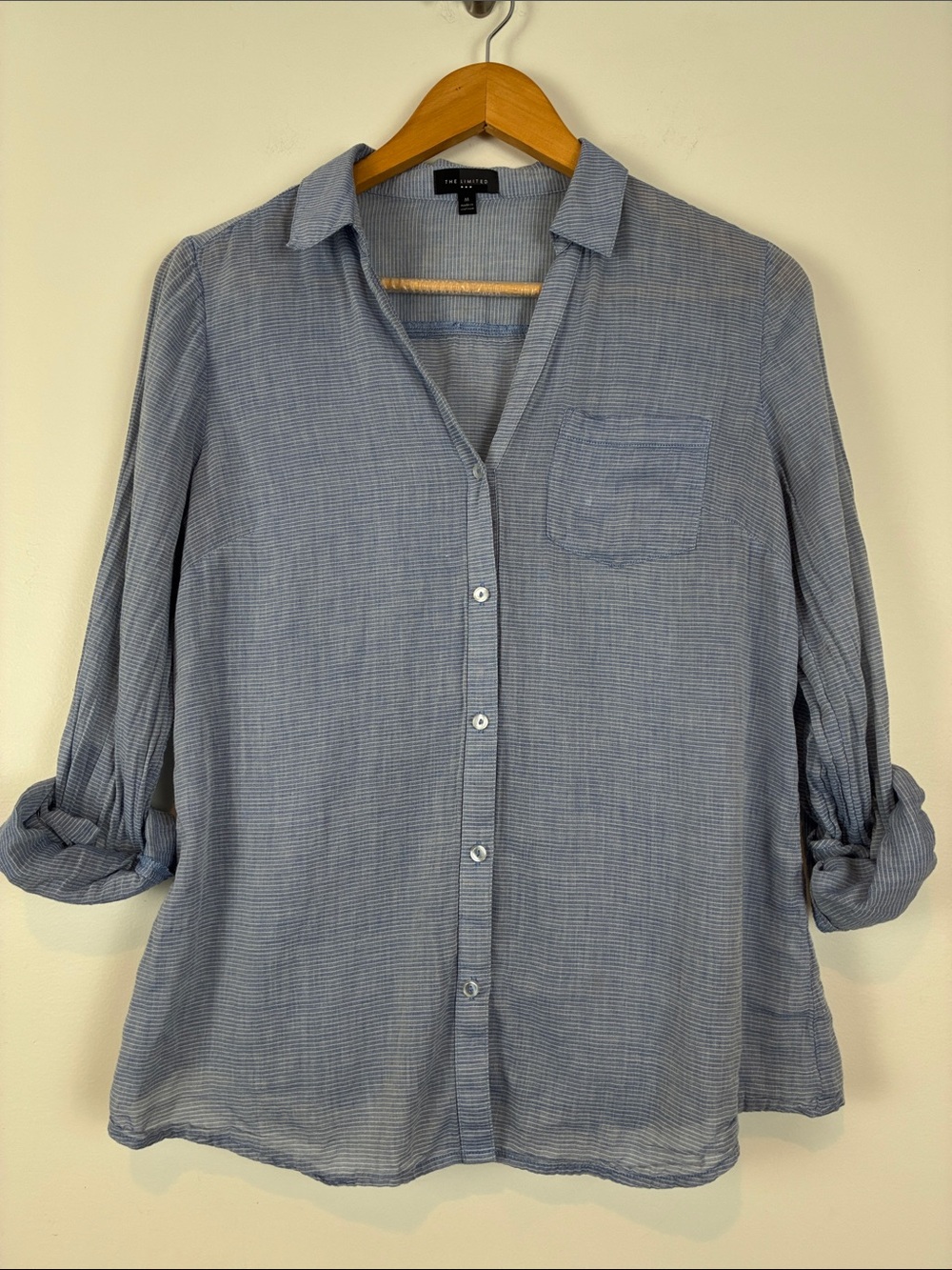 The Limited Blue Lightweight Casual Button-Down Shirt Women’s Medium 100% Cotton